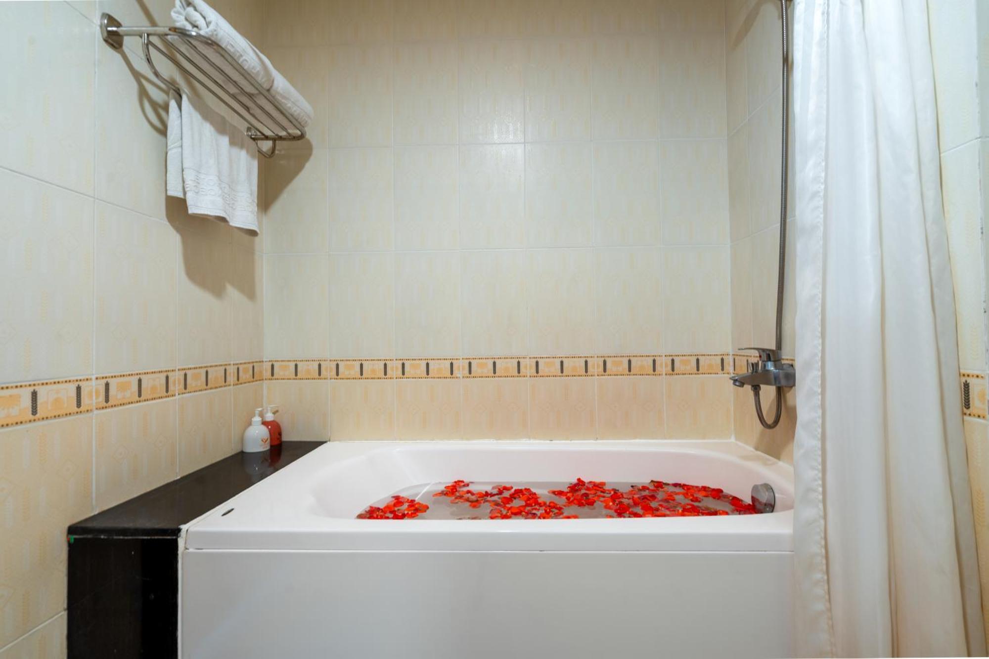 Bidv Beach Hotel Nha Trang Buitenkant foto