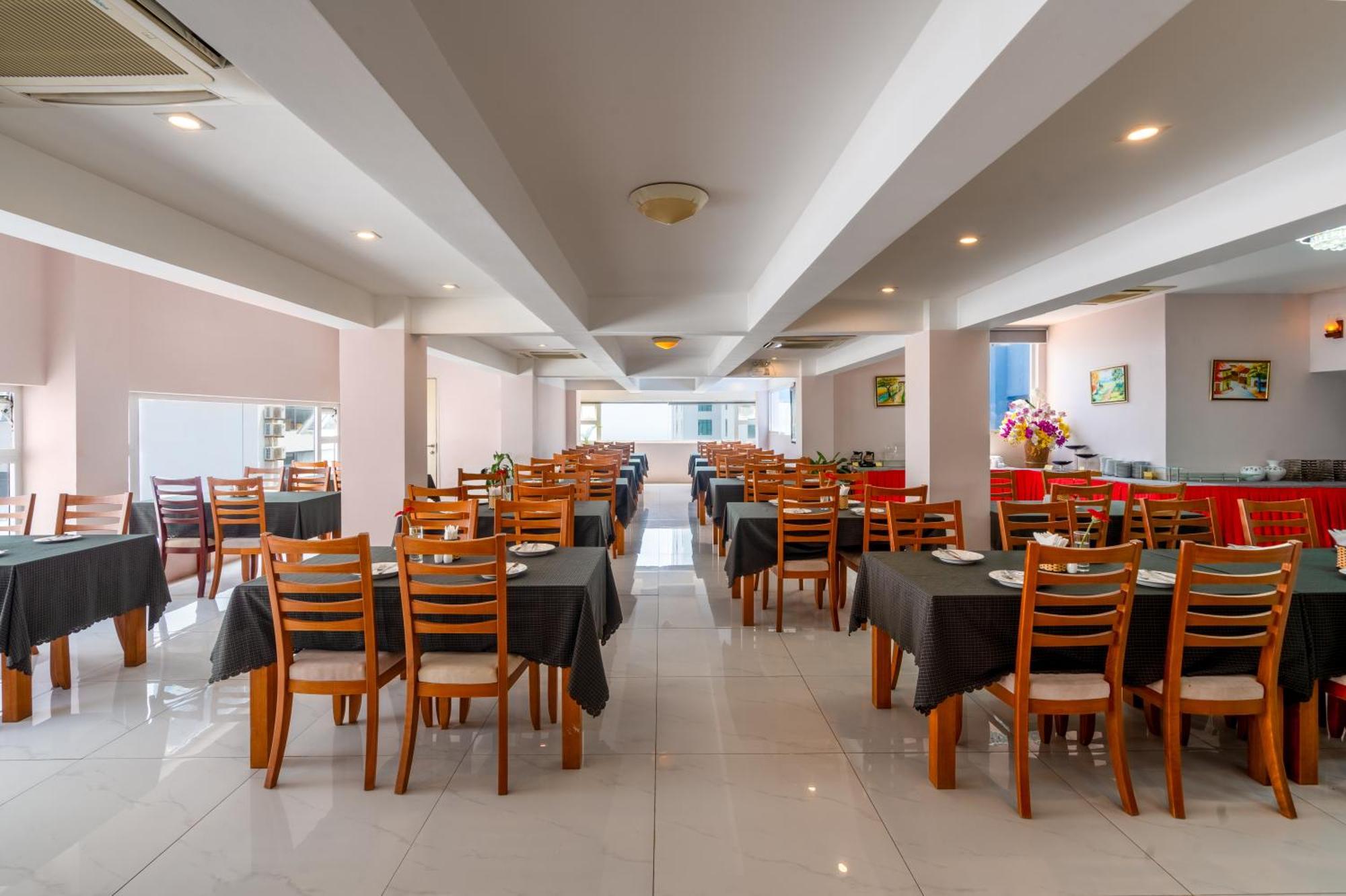Bidv Beach Hotel Nha Trang Buitenkant foto