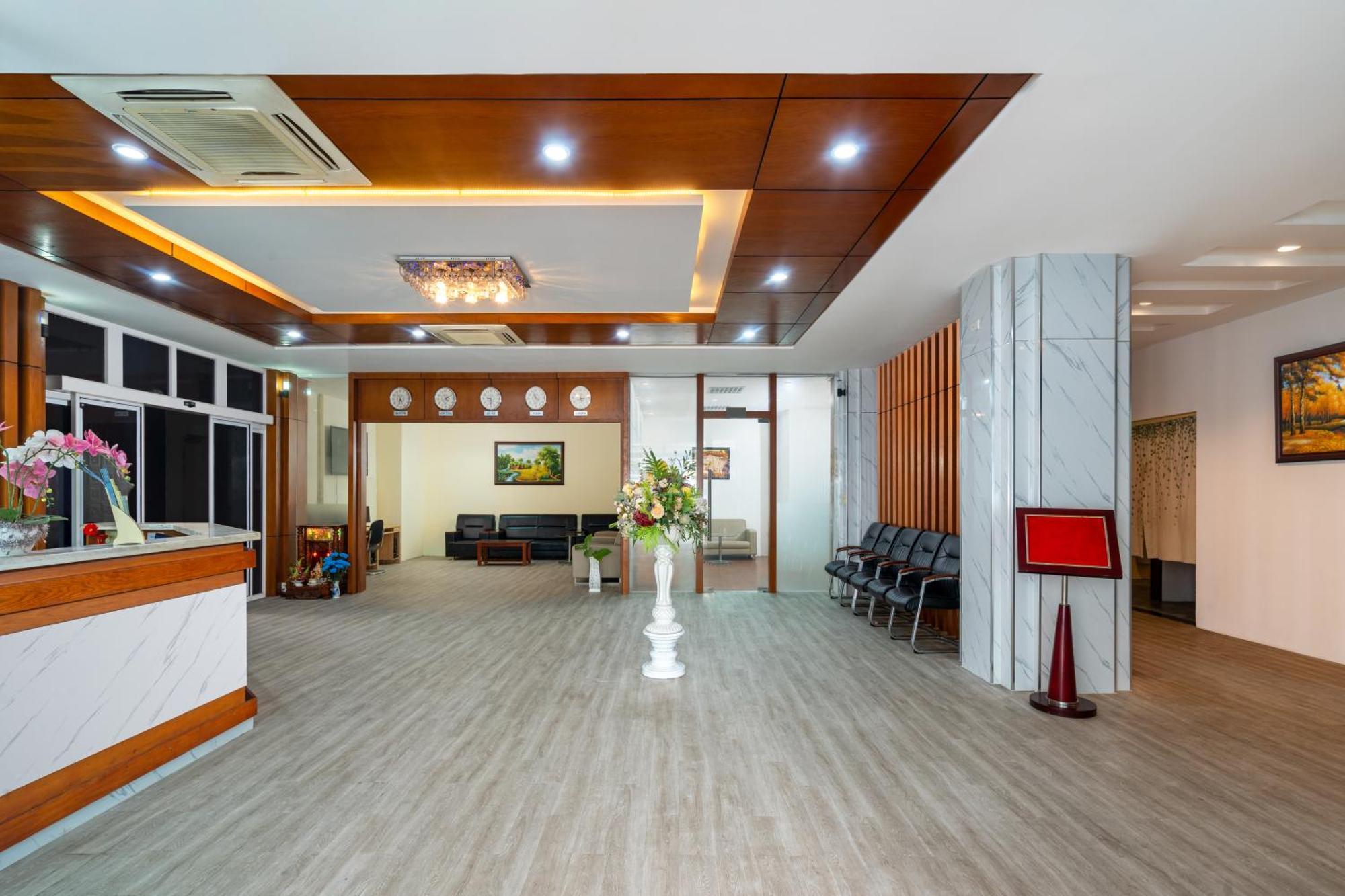 Bidv Beach Hotel Nha Trang Buitenkant foto